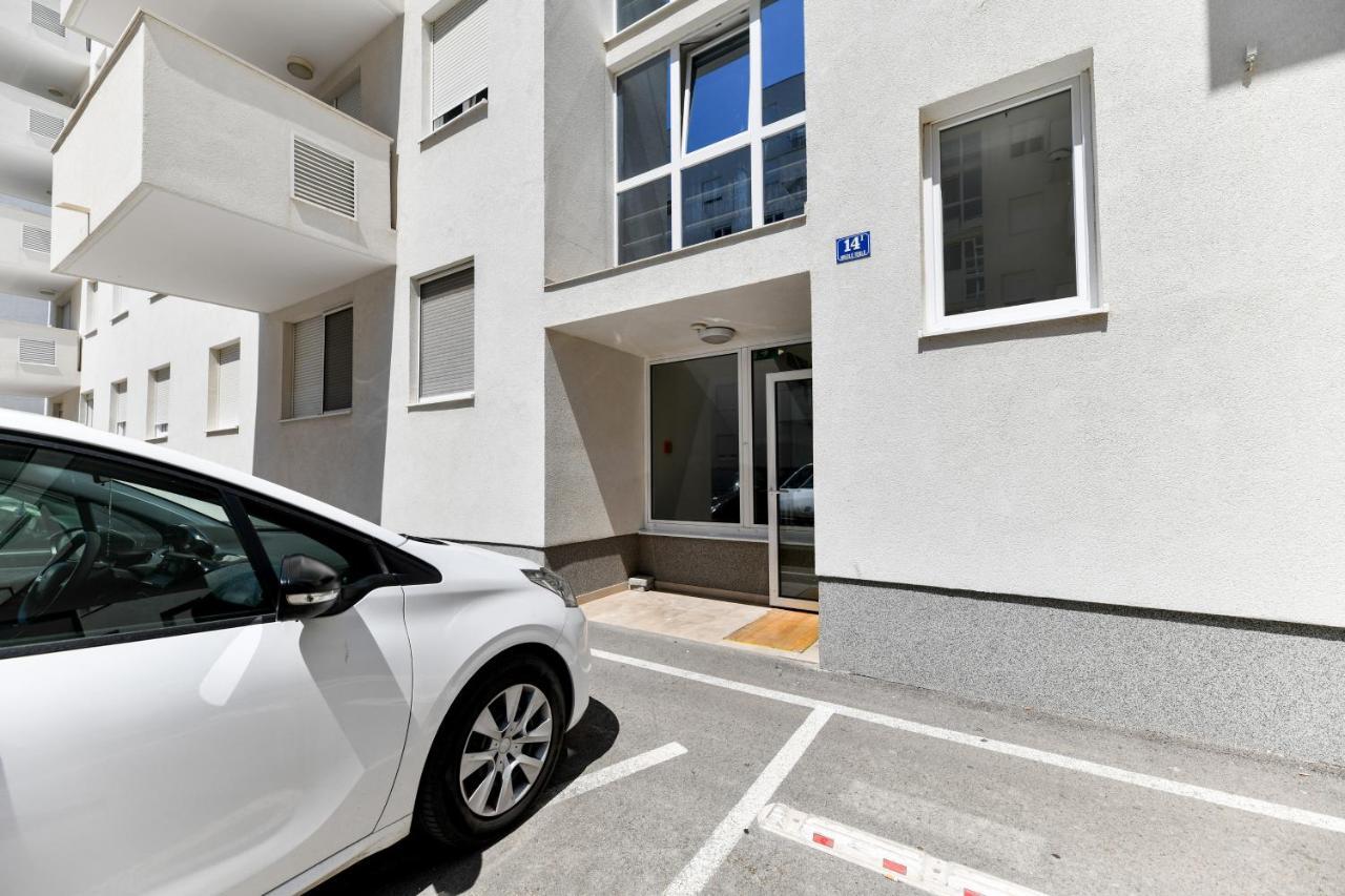 Modern Apartment For 2025' Vacation In Задар Екстериор снимка